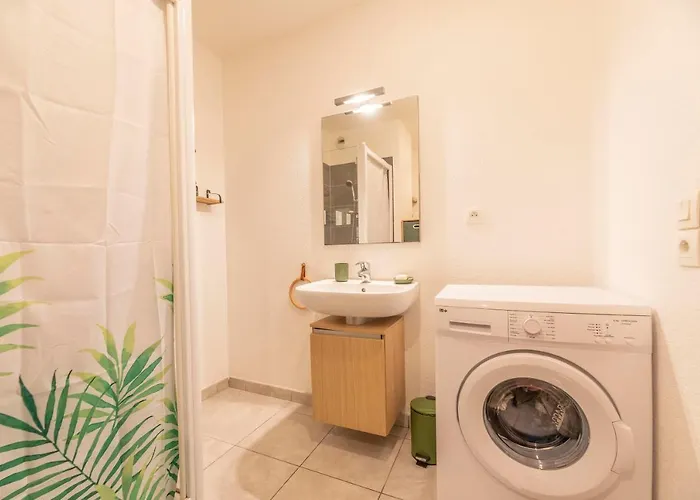 Cosy Et Spacieux Avec Jardin Et Parking * Bastia (Corsica)