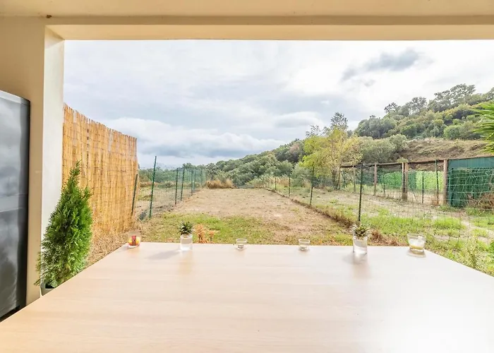 Cosy Et Spacieux Avec Jardin Et Parking