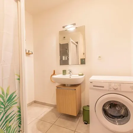 Cosy Et Spacieux Avec Jardin Et Parking * باستيا