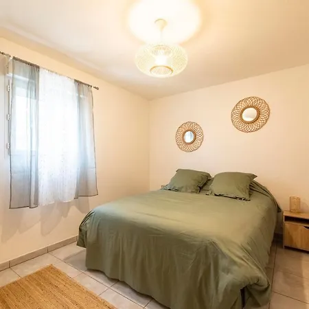 Cosy Et Spacieux Avec Jardin Et Parking * Bastia (Corsica)
