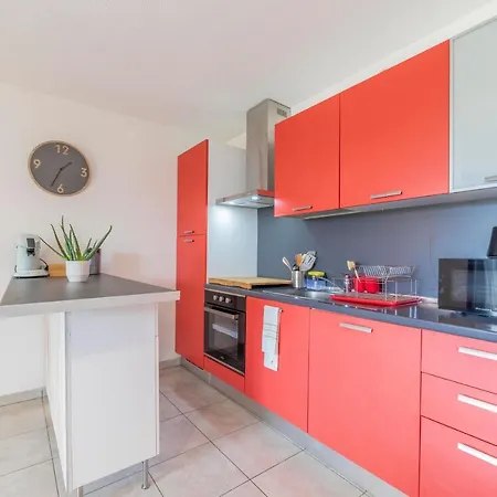 Cosy Et Spacieux Avec Jardin Et Parking Appartement *