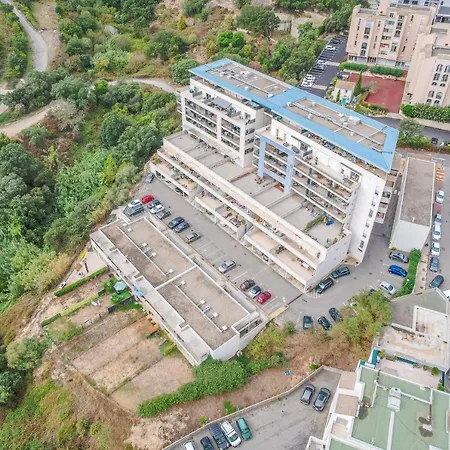 Cosy Et Spacieux Avec Jardin Et Parking Appartement