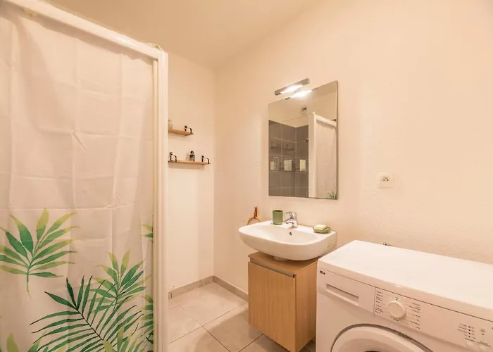 Cosy Et Spacieux Avec Jardin Et Parking Appartement Bastia (Corsica)